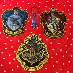 Hogwarts House Patches and Key Ring Set